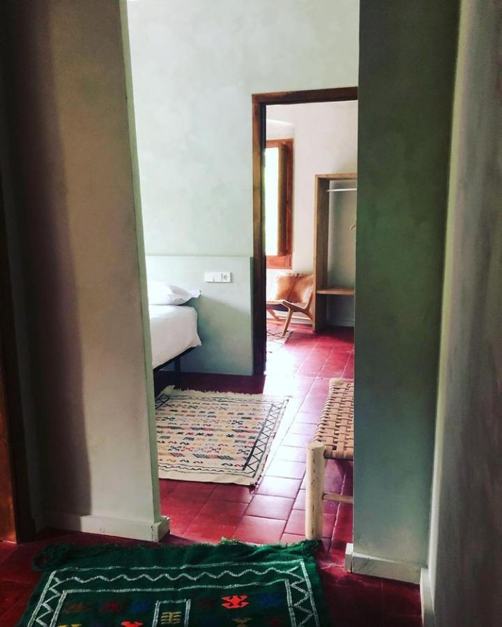 Hostal De Bianya Ла-Валь-де-Бианья Экстерьер фото