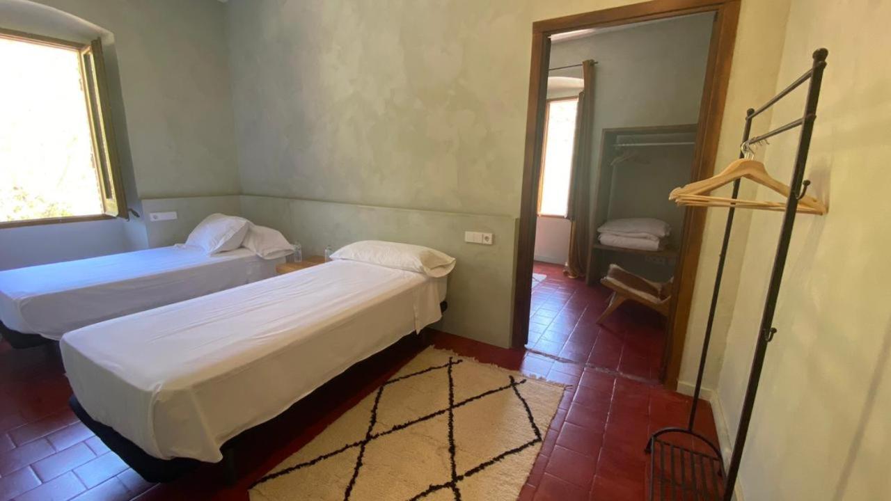 Hostal De Bianya Ла-Валь-де-Бианья Экстерьер фото