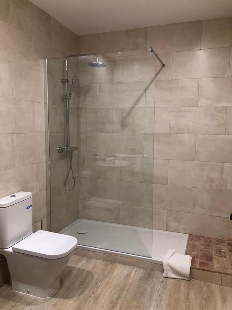 Hostal De Bianya Ла-Валь-де-Бианья Экстерьер фото